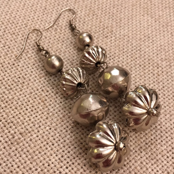 Long Boho Chic 4 Bead Drop Earrings Silvertone - Picture 4 of 8